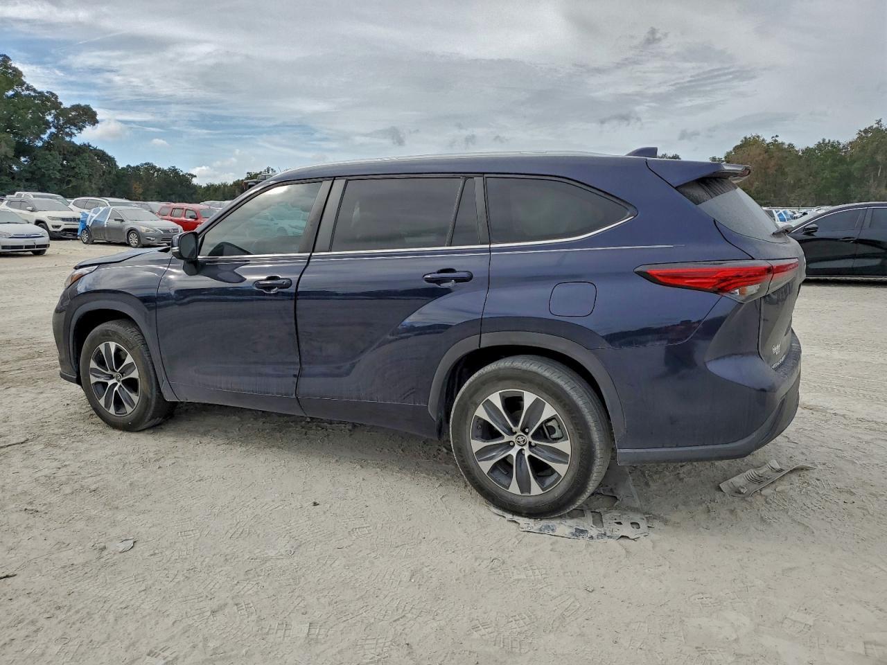 2023 TOYOTA HIGHLANDER