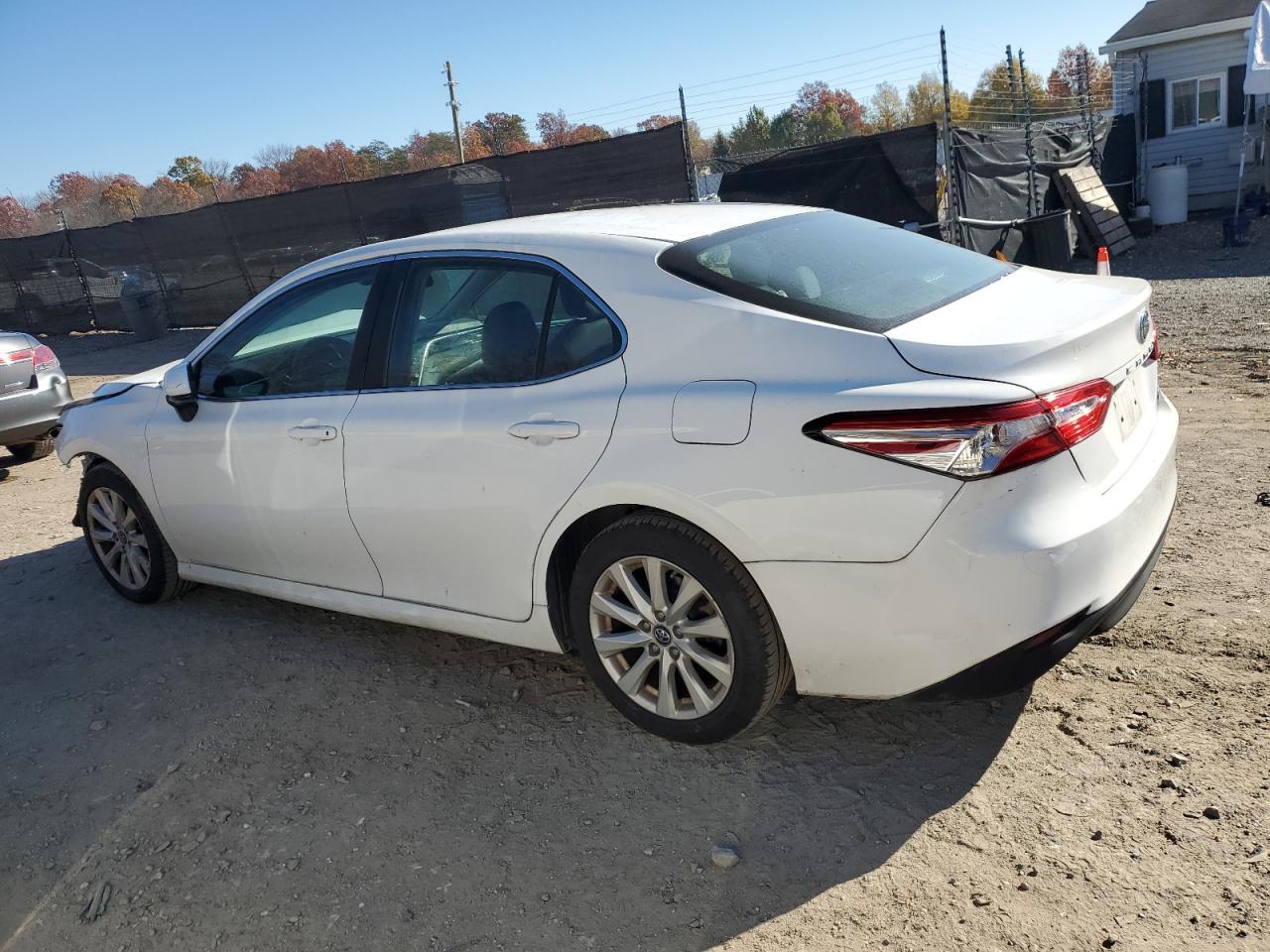 2018 TOYOTA CAMRY