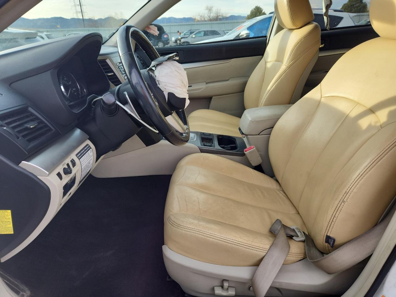 2010 SUBARU Outback