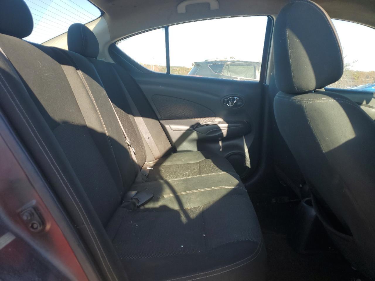2018 NISSAN VERSA