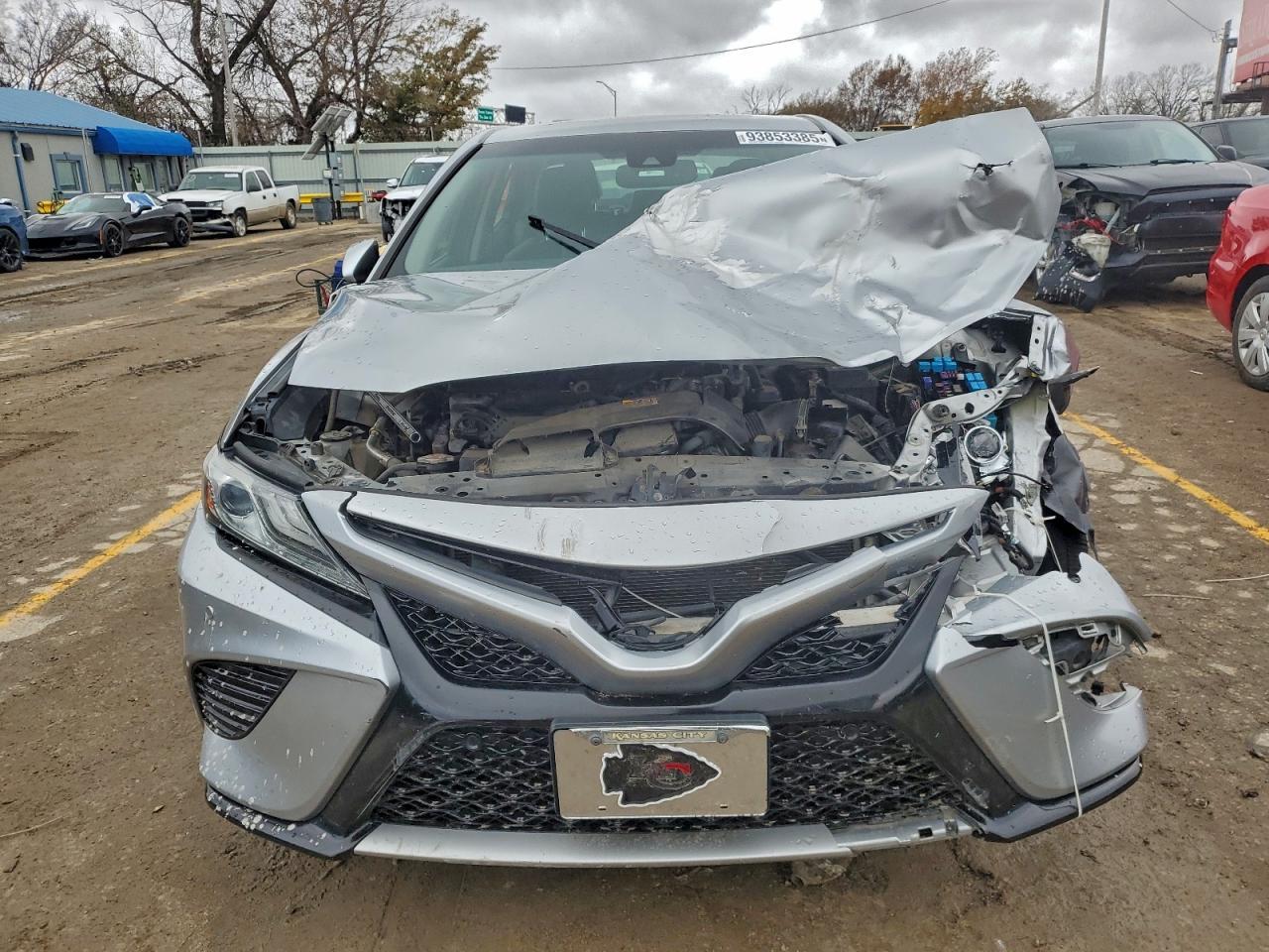 2018 TOYOTA CAMRY