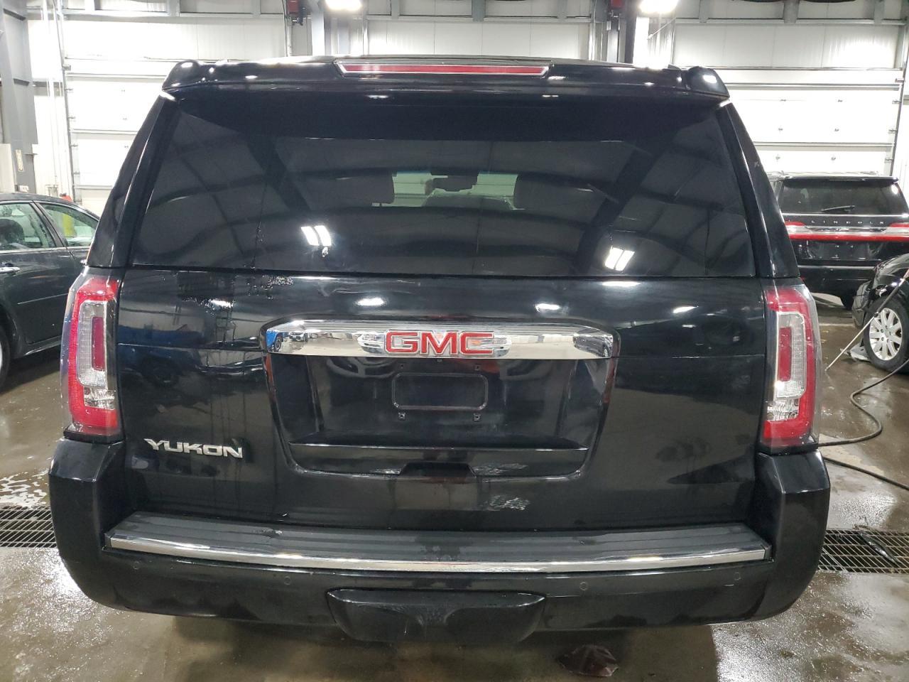 2015 GMC Yukon