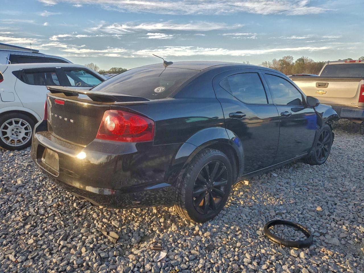2013 DODGE Avenger