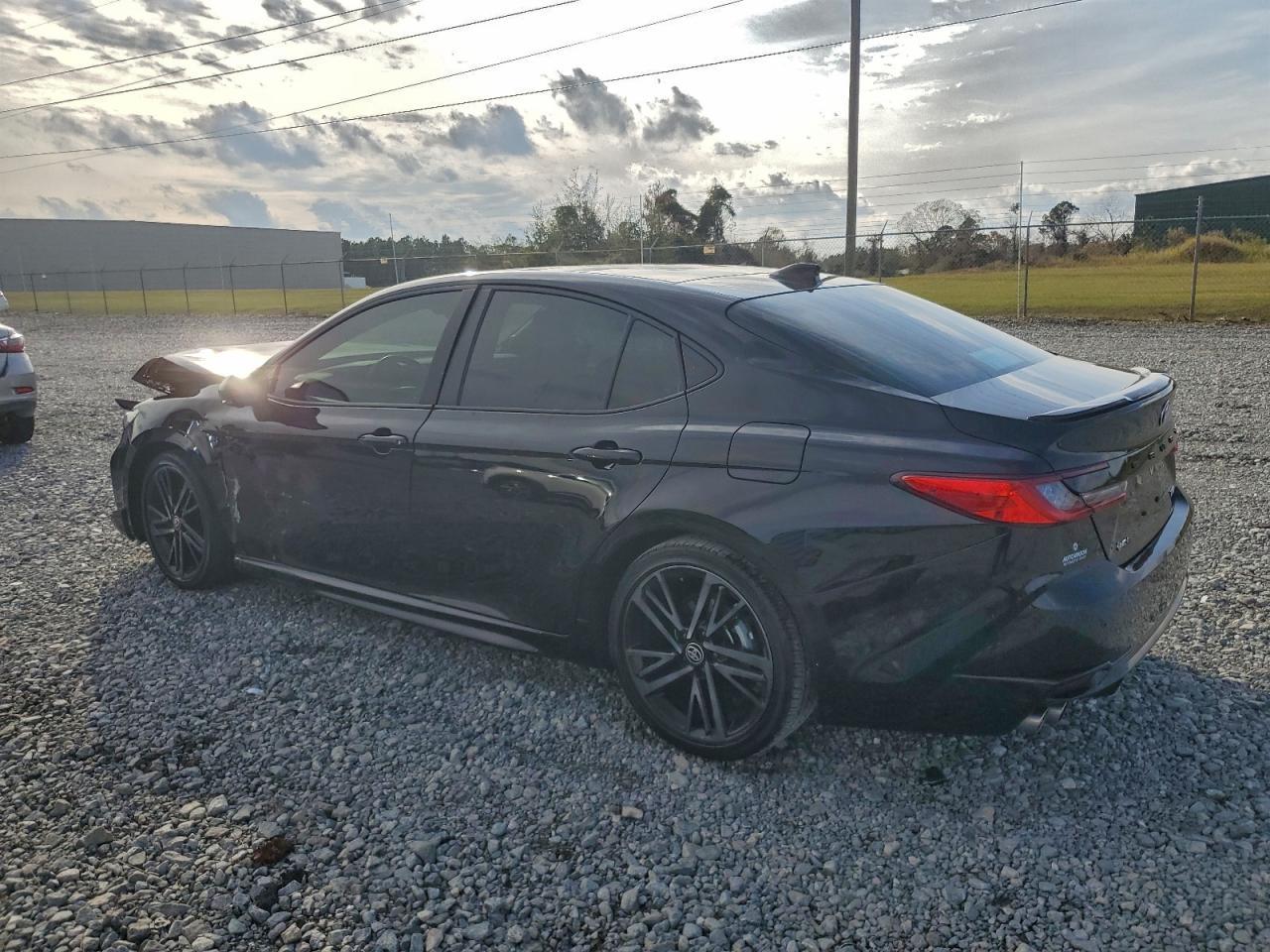 2025 TOYOTA CAMRY