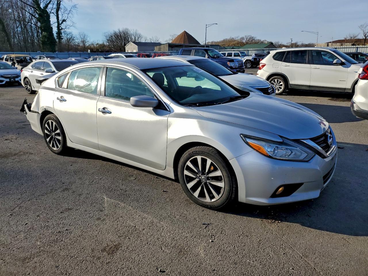 2017 NISSAN ALTIMA
