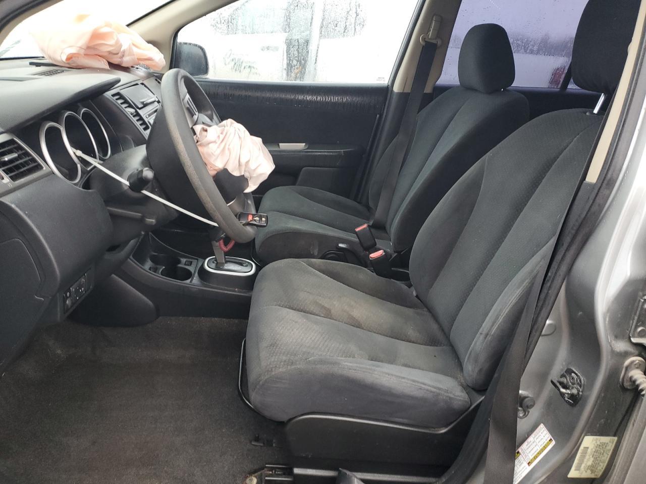 2011 NISSAN VERSA