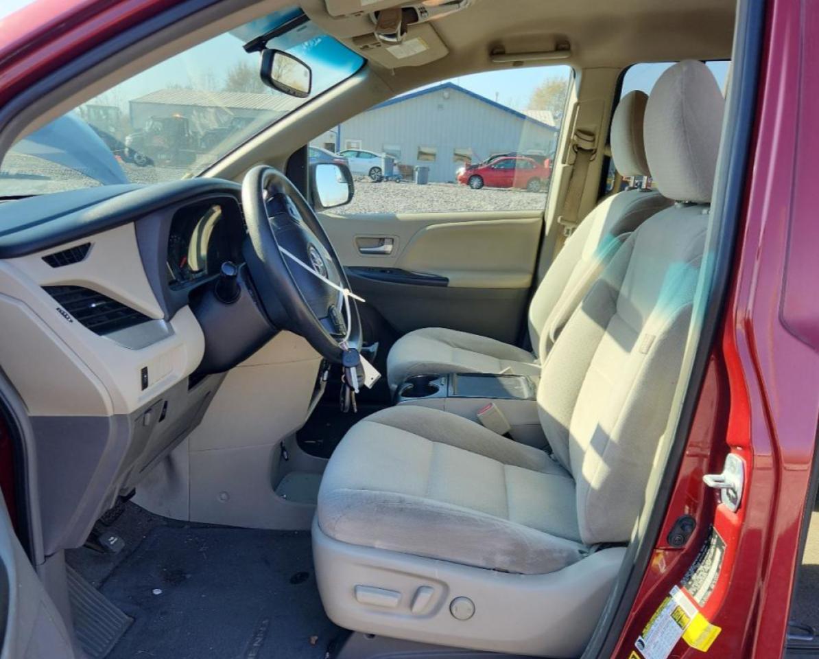 2015 TOYOTA SIENNA