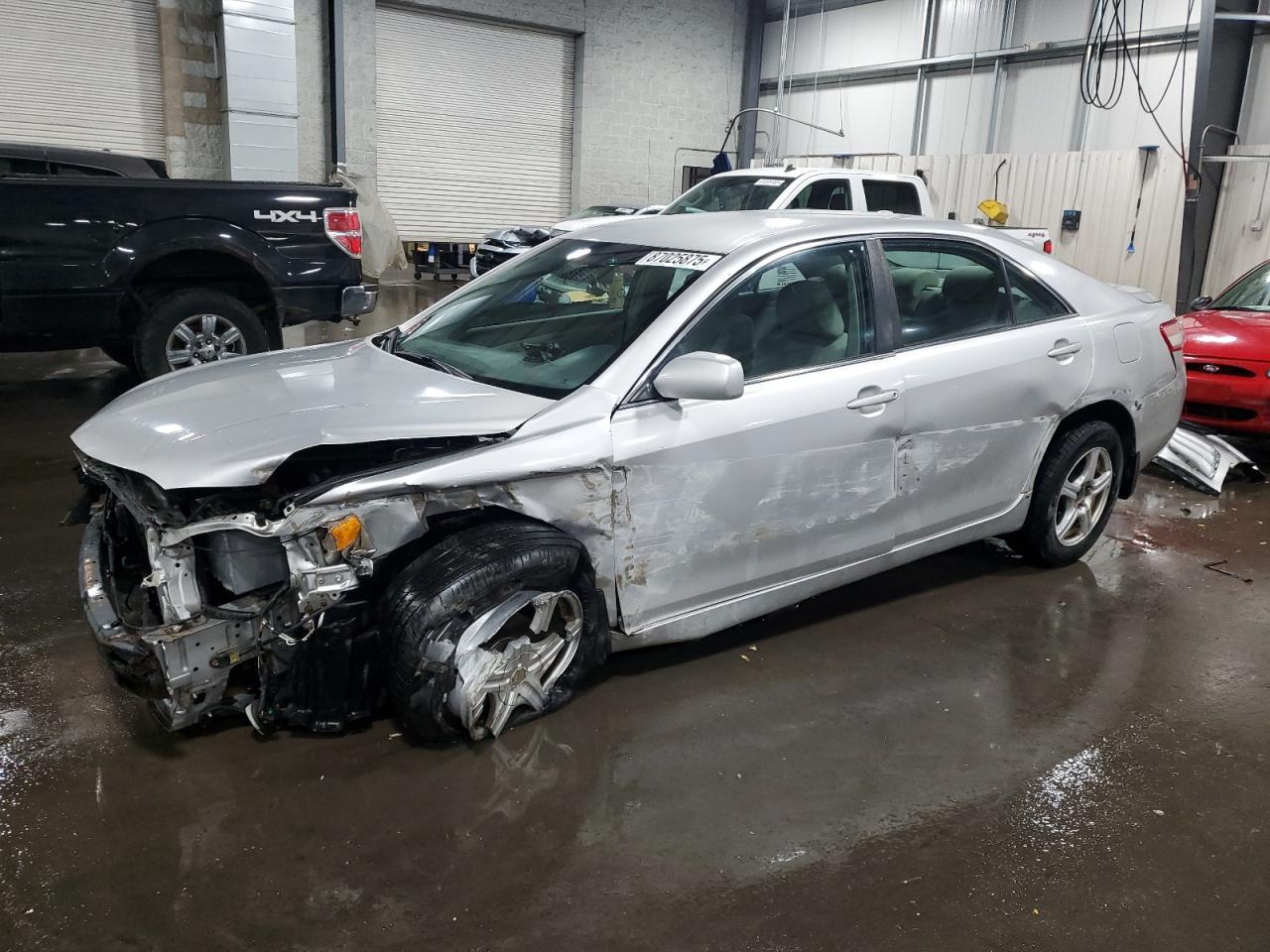 2011 TOYOTA CAMRY