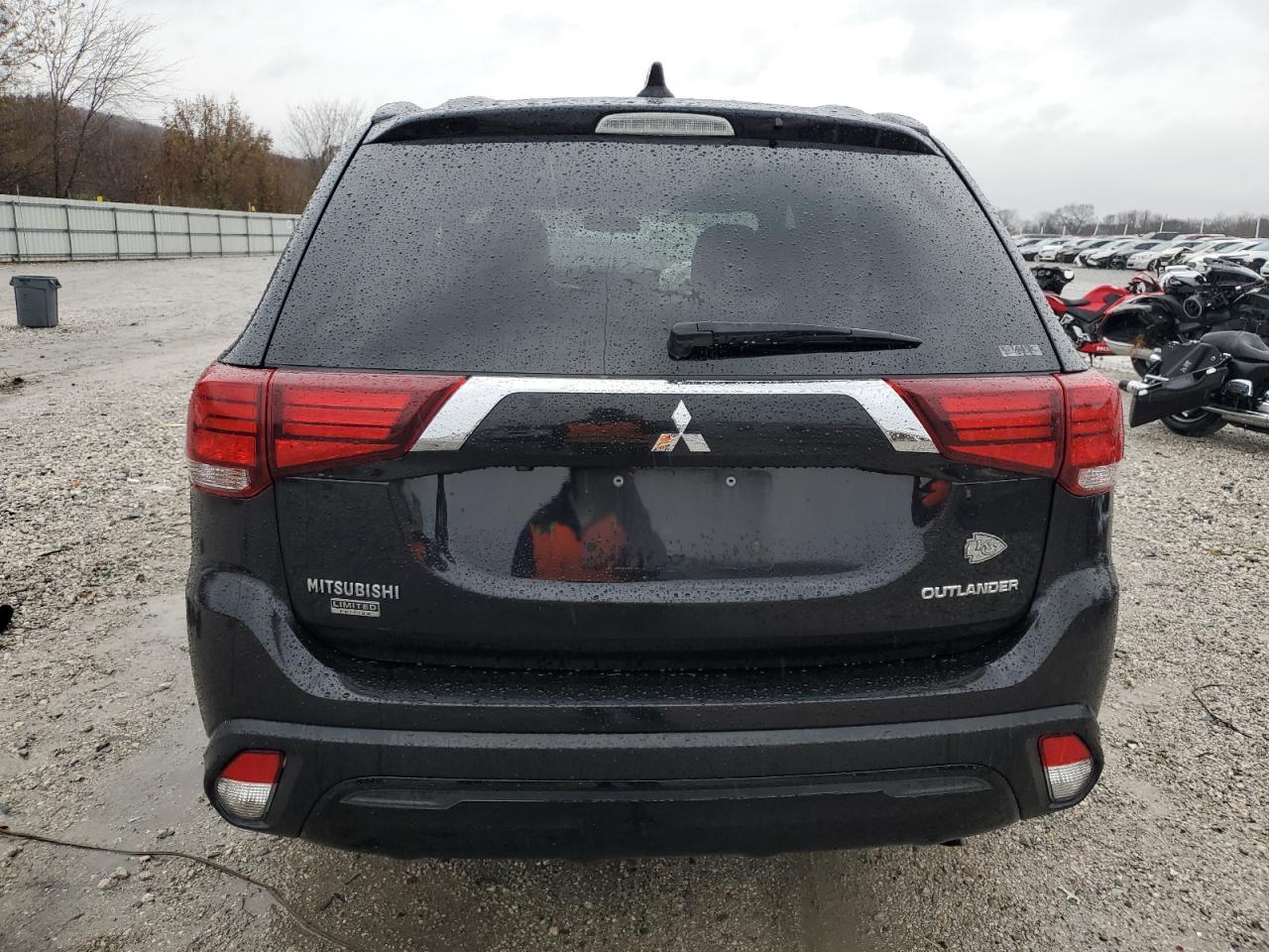 2019 MITSUBISHI outlander