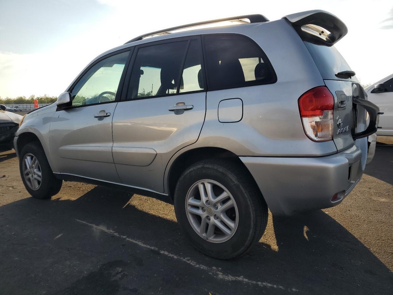 2003 TOYOTA RAV4