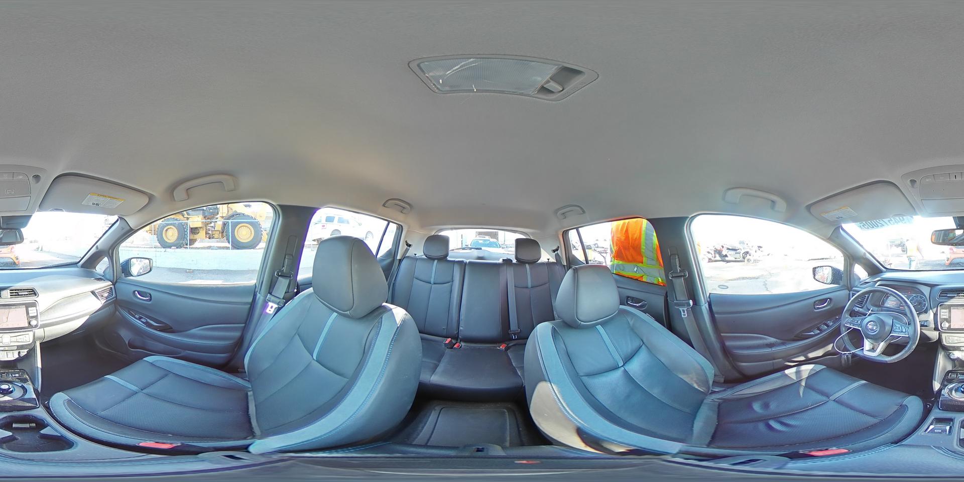 2019 NISSAN LEAF