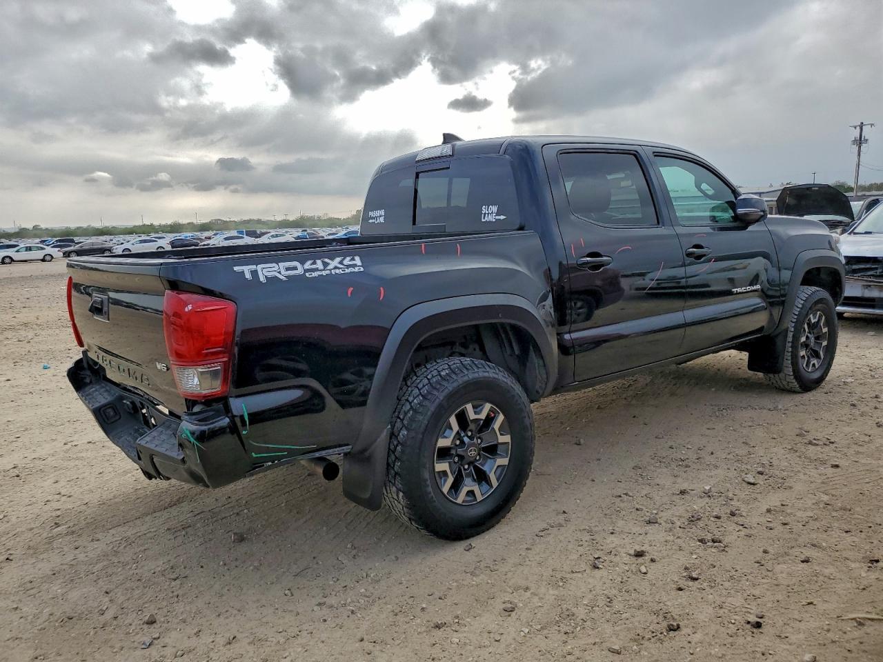 2017 TOYOTA TACOMA