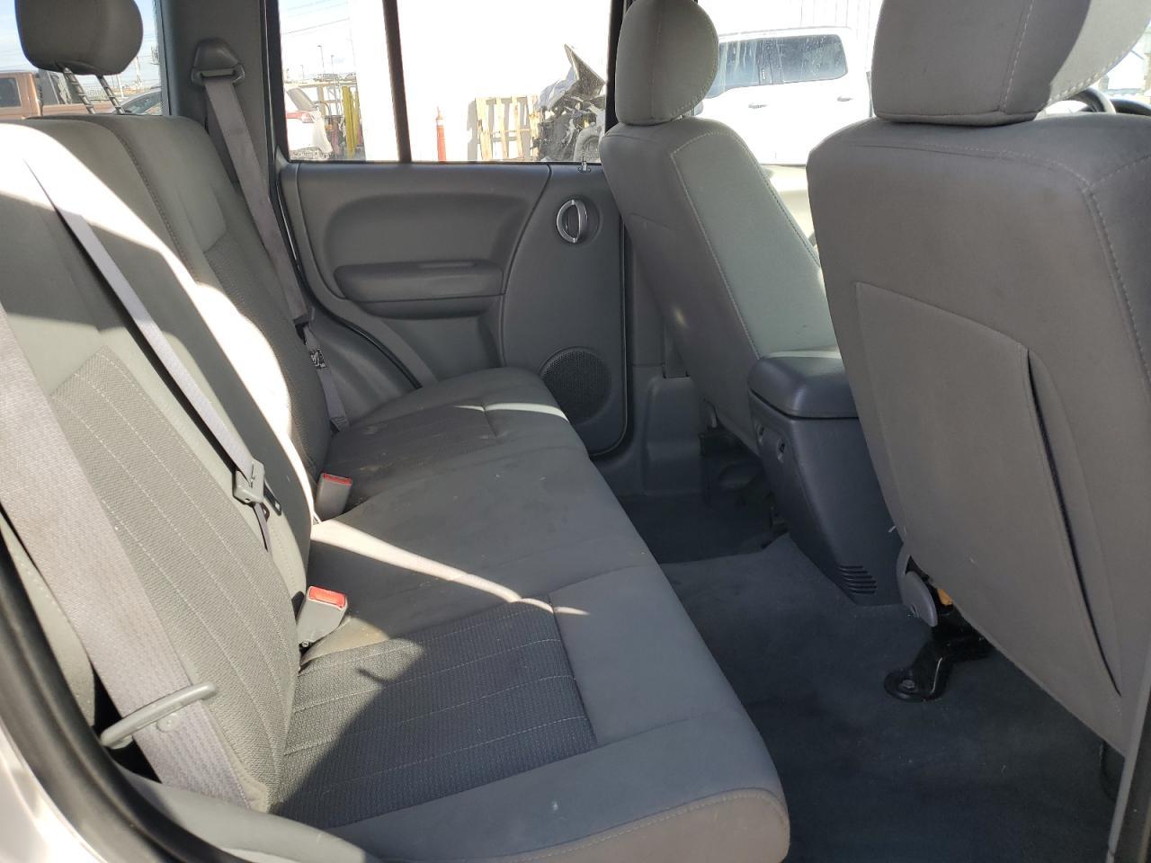 2005 JEEP Liberty