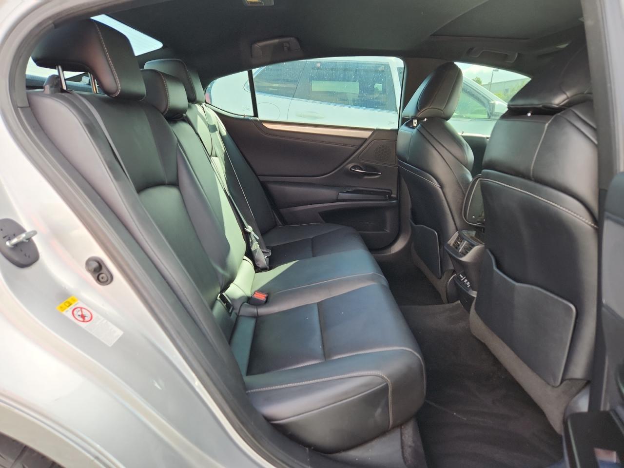 2019 LEXUS ES 350