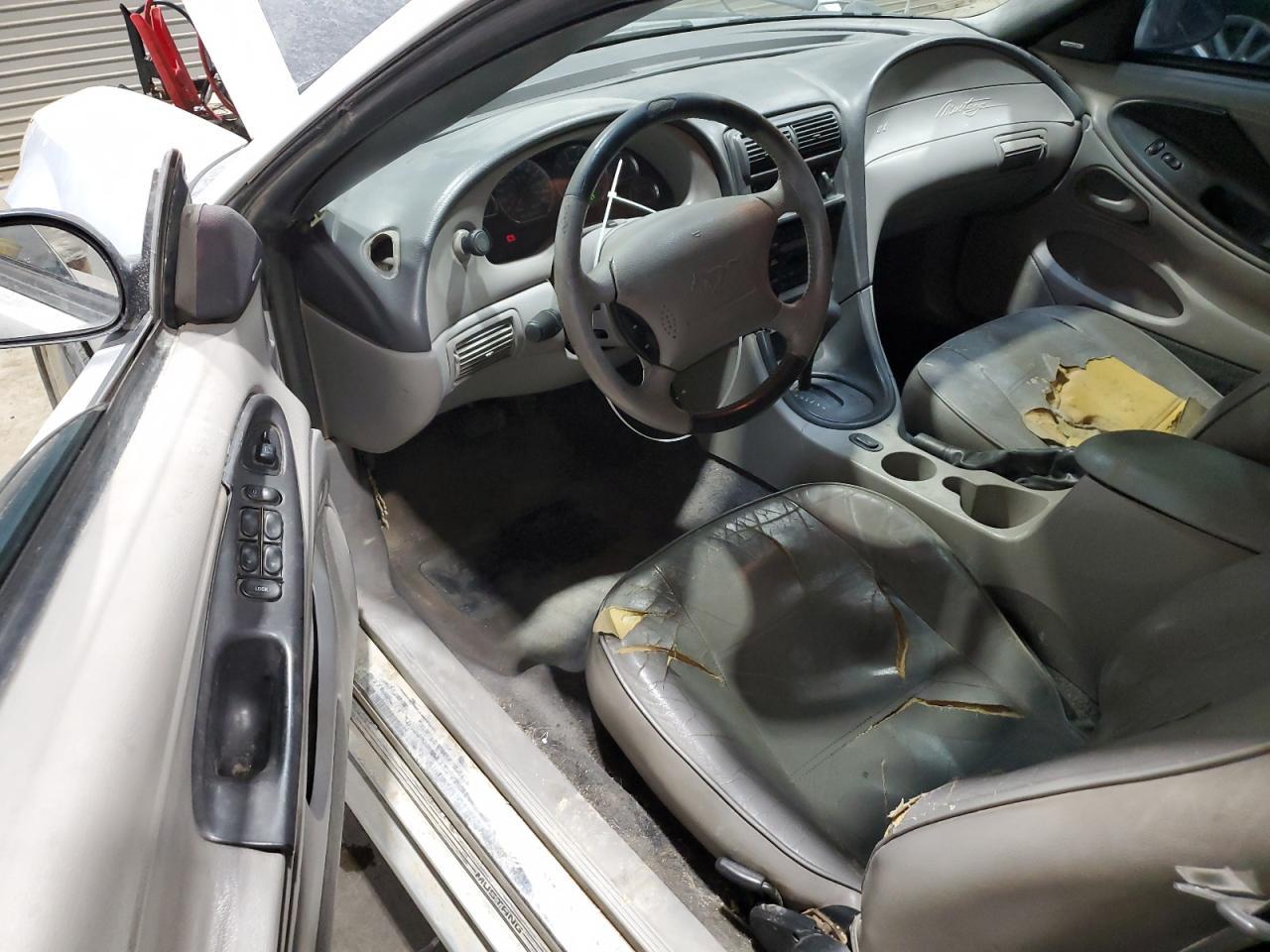 2003 FORD MUSTANG