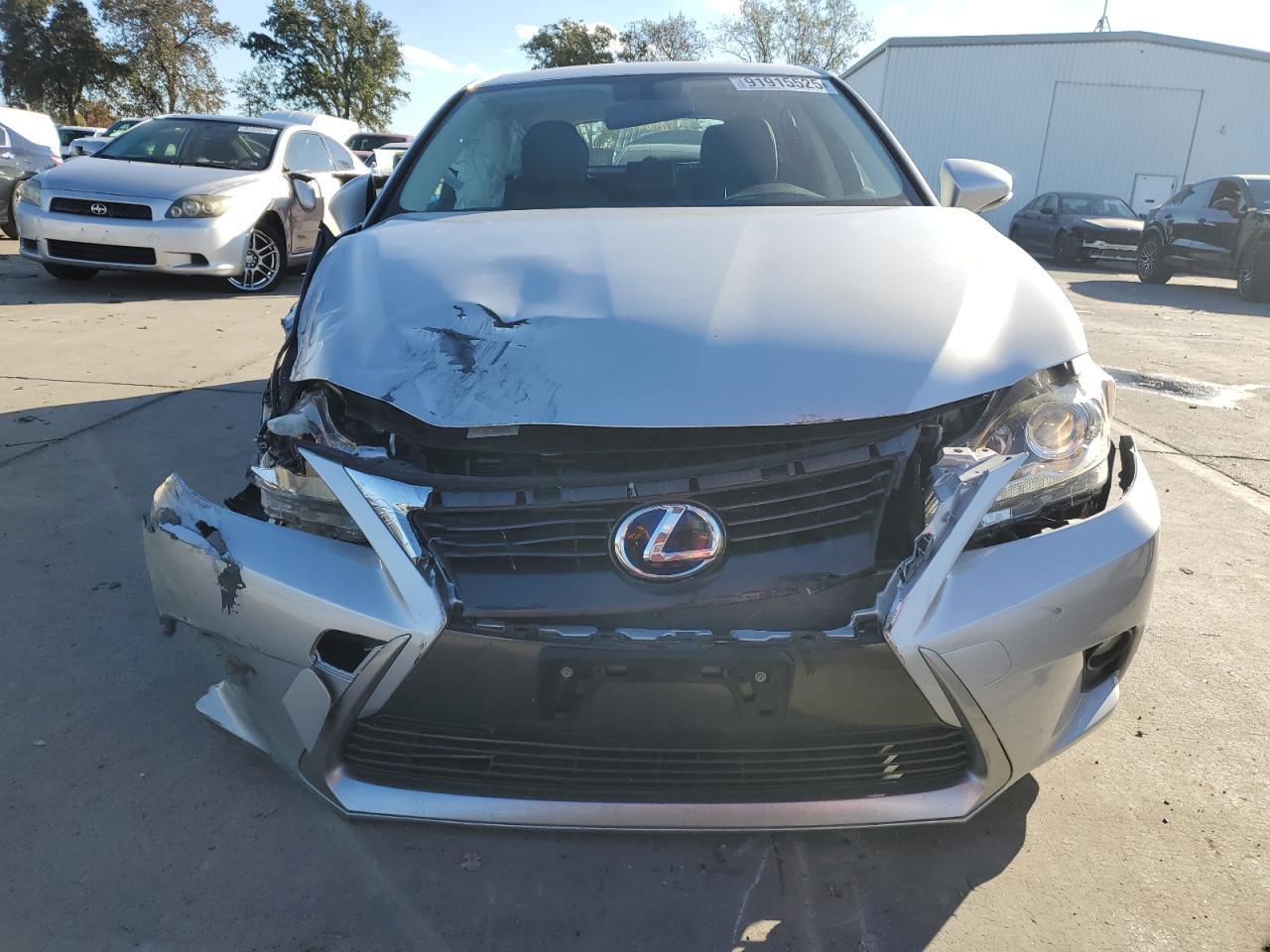 2015 LEXUS CT 200