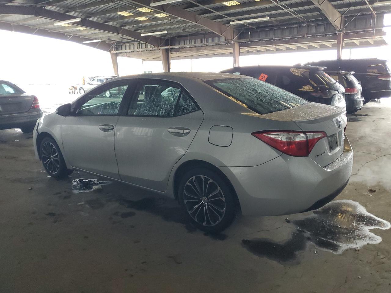 2015 TOYOTA COROLLA