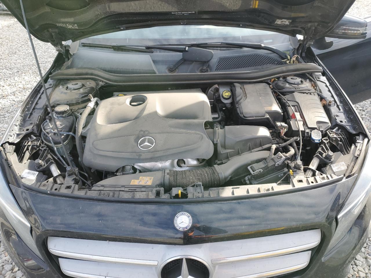 2016 MERCEDES-BENZ GLA-Class