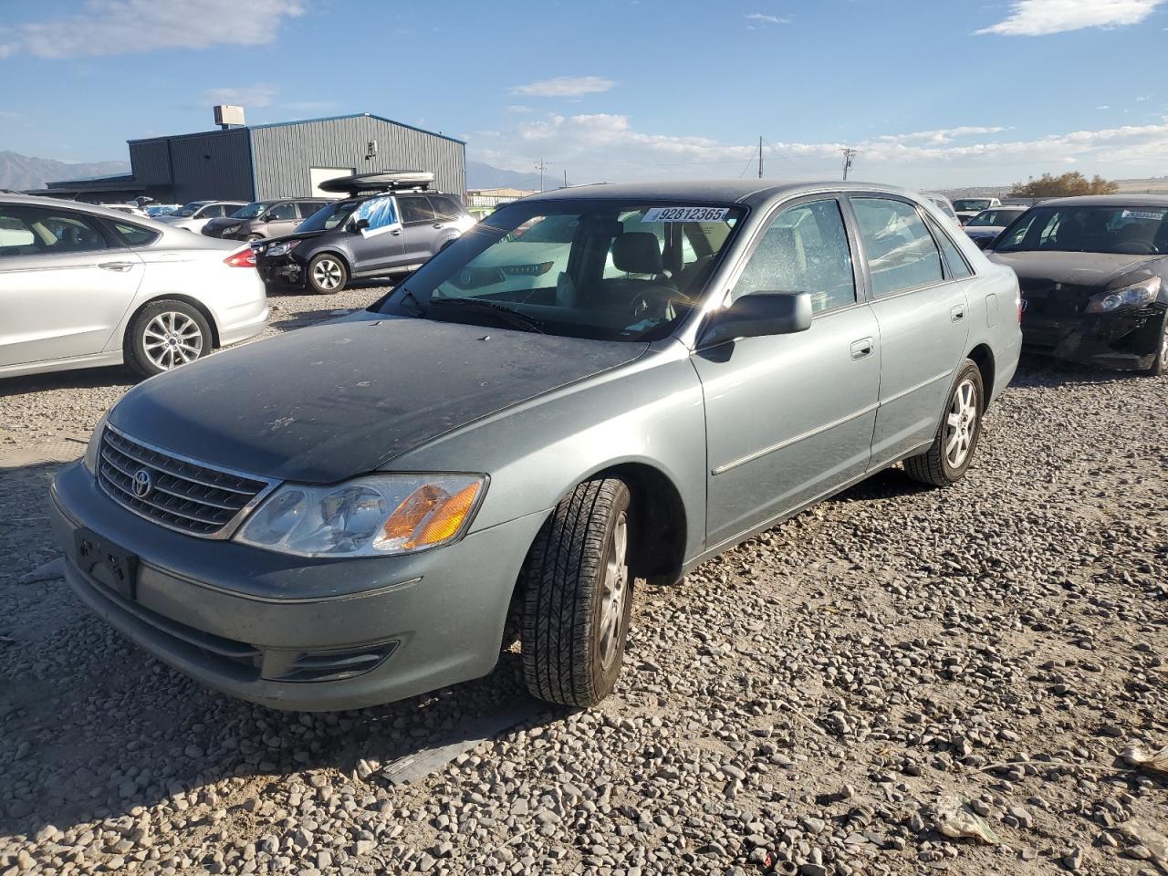 2004 TOYOTA Avalon