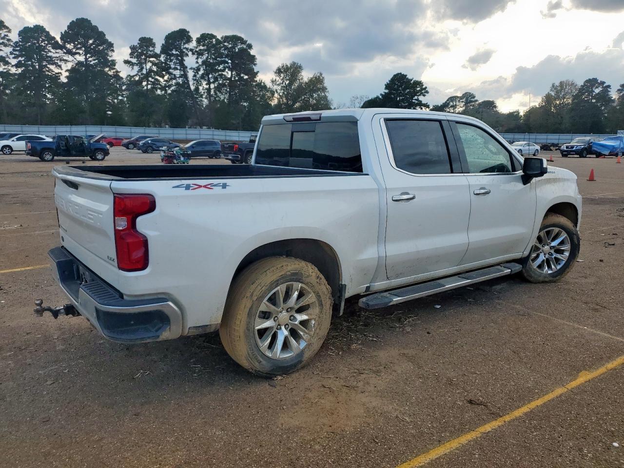 2021 CHEVROLET Silverado
