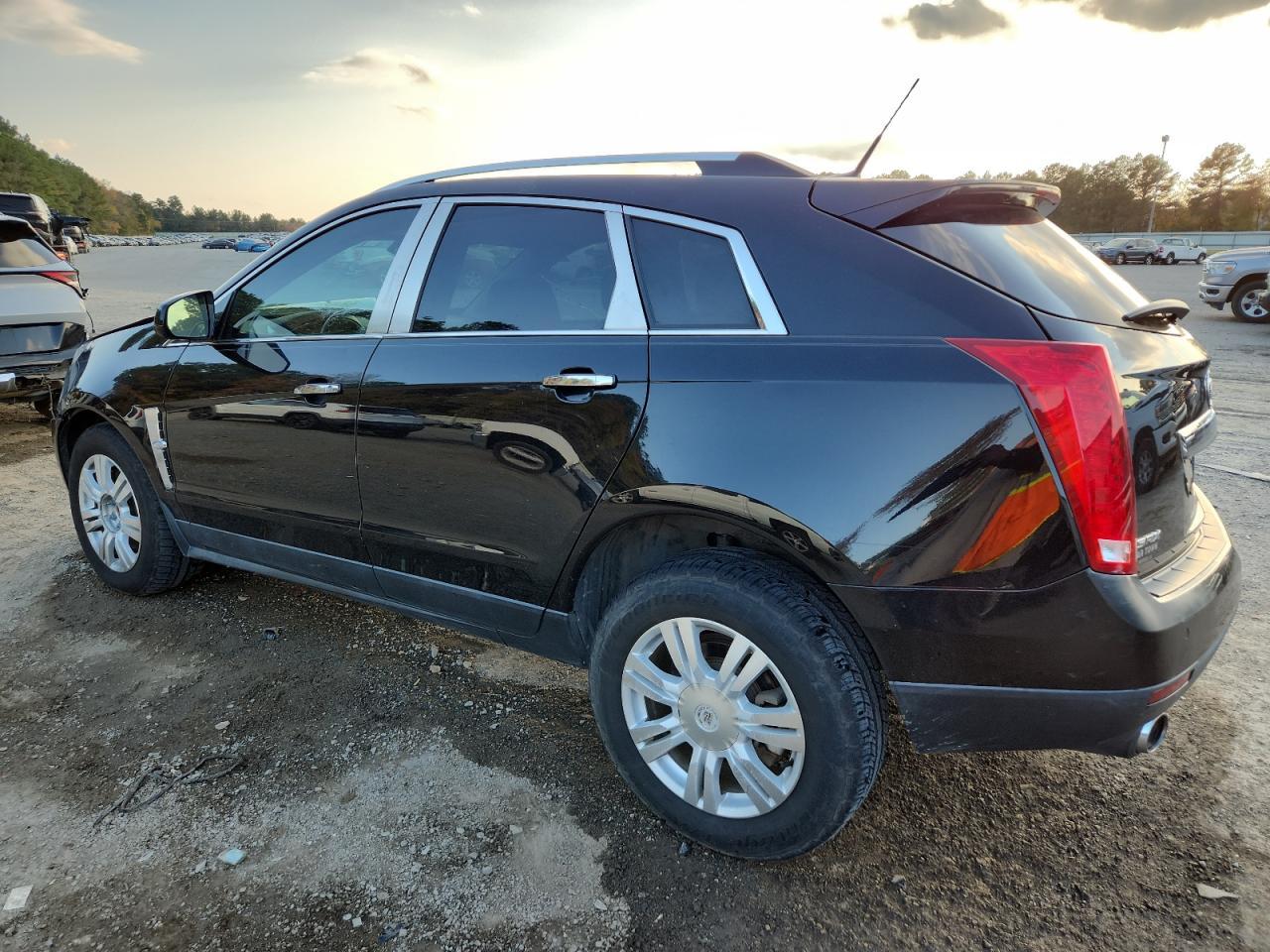 2010 CADILLAC SRX