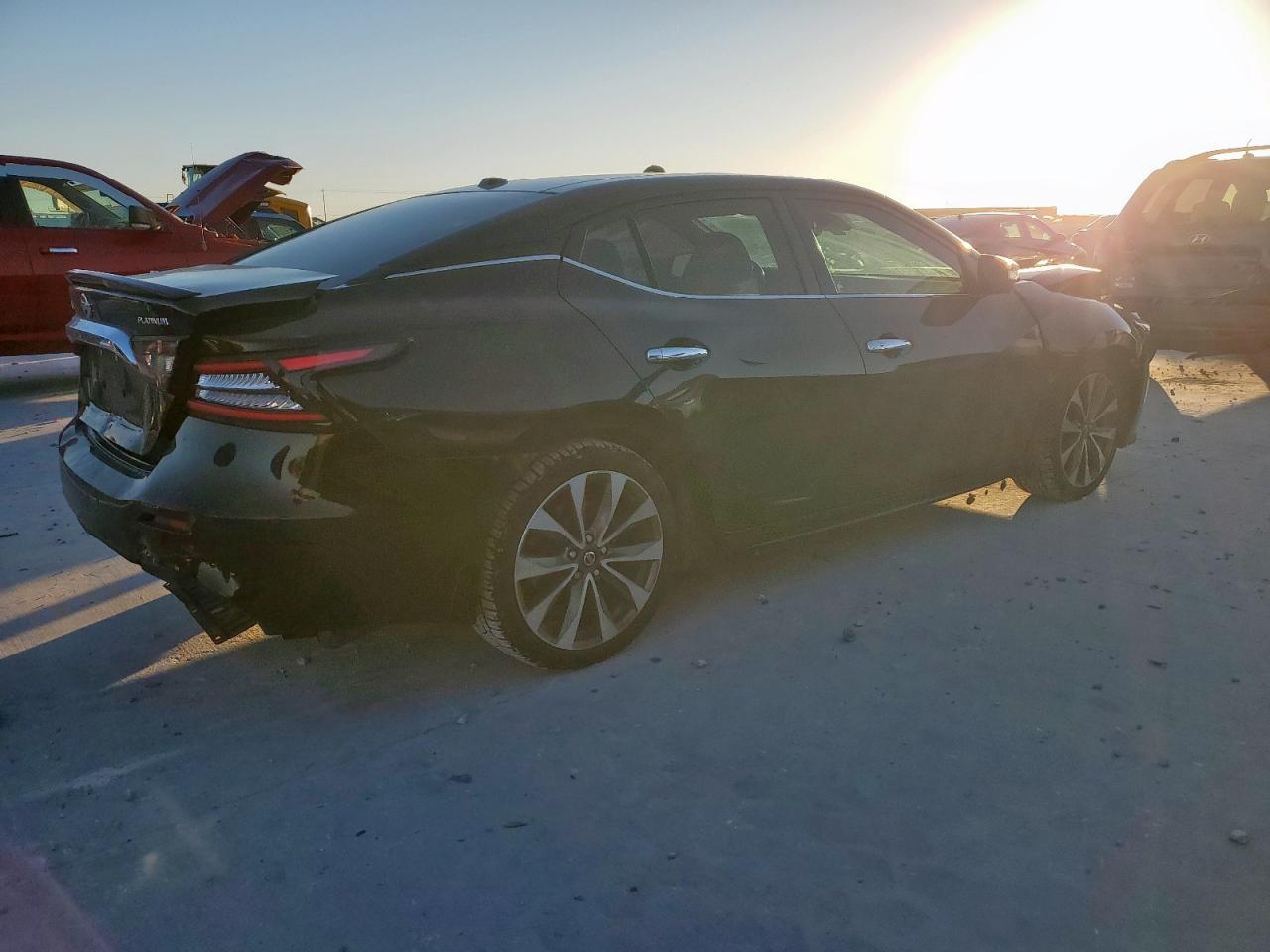 2019 NISSAN Maxima