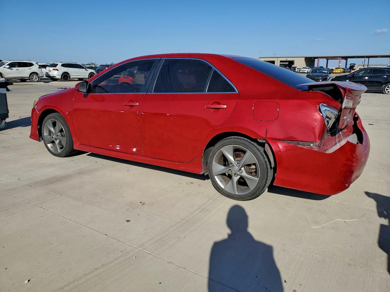 2014 TOYOTA CAMRY