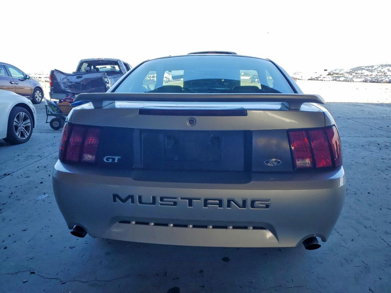 2000 FORD MUSTANG