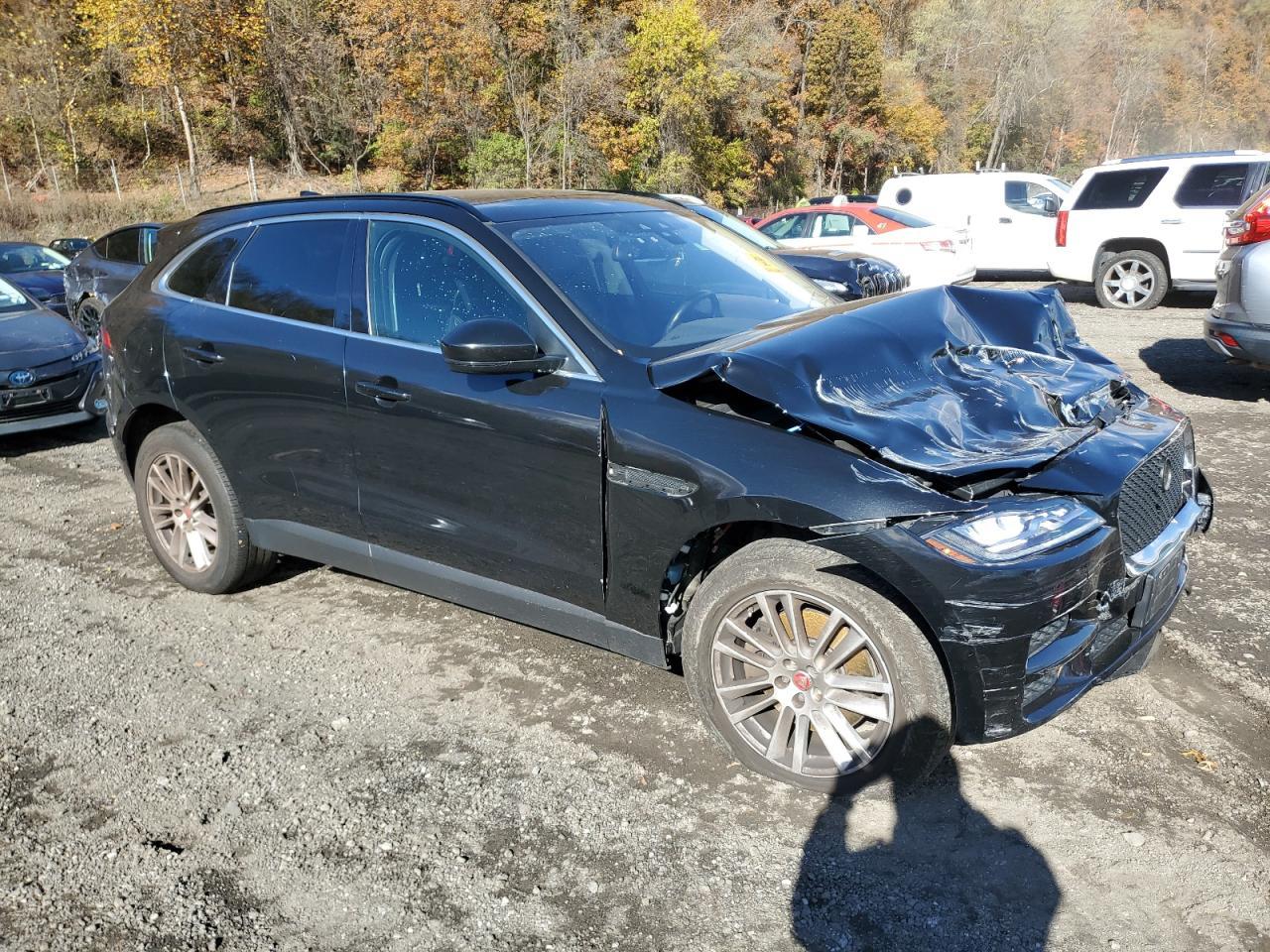2017 JAGUAR F-Pace