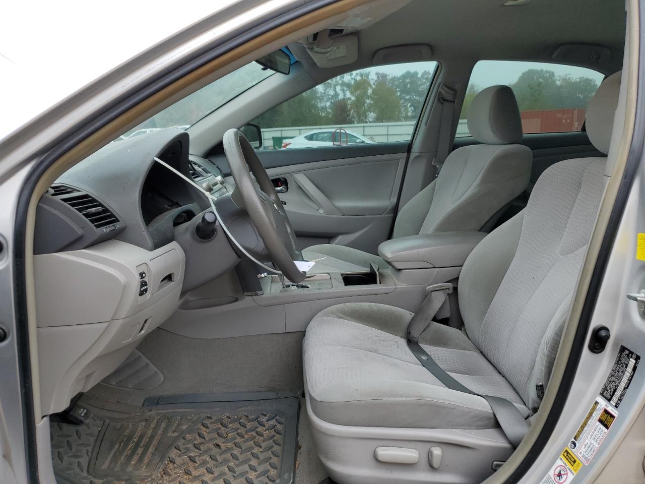 2011 TOYOTA CAMRY