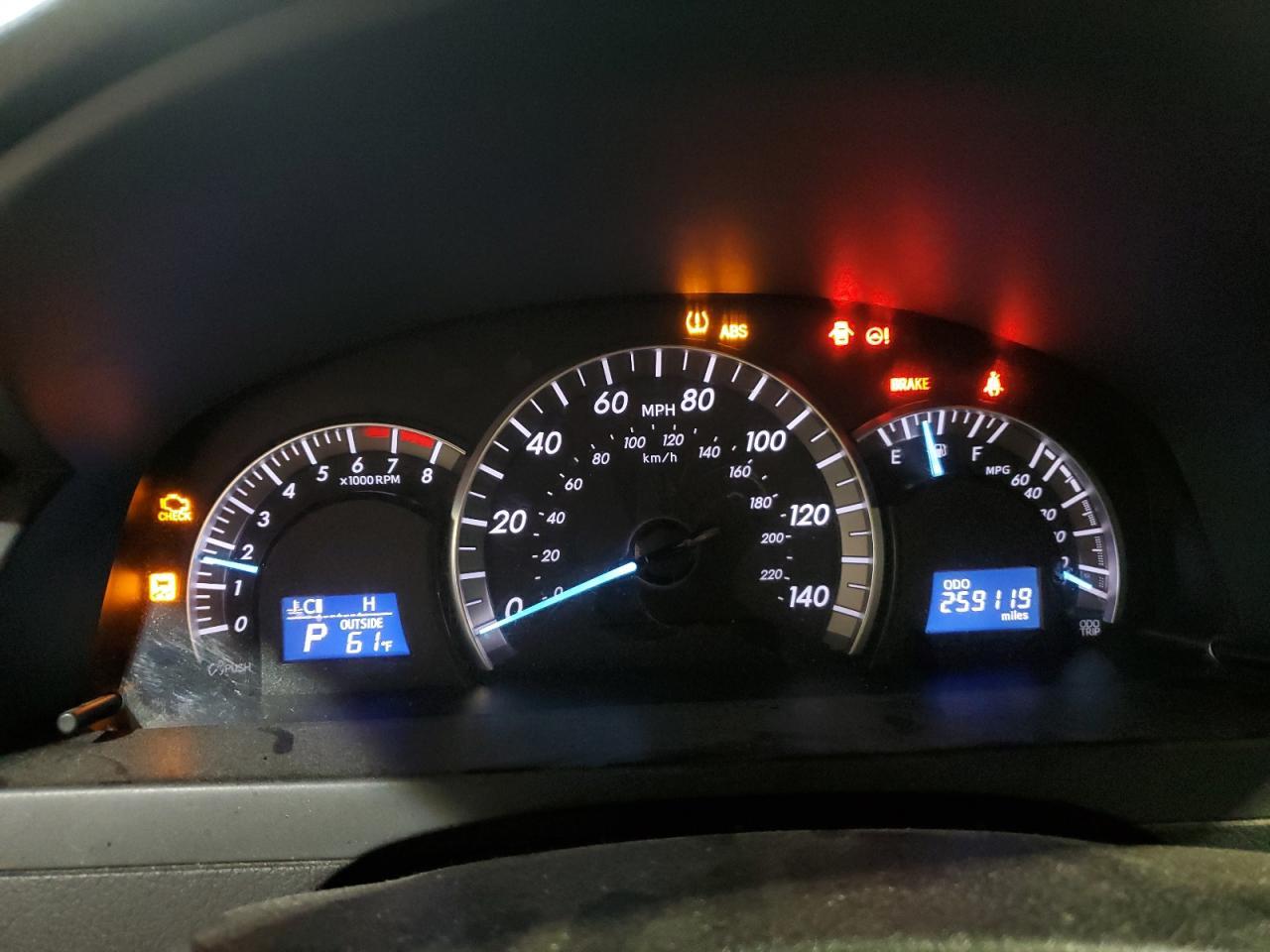2013 TOYOTA CAMRY