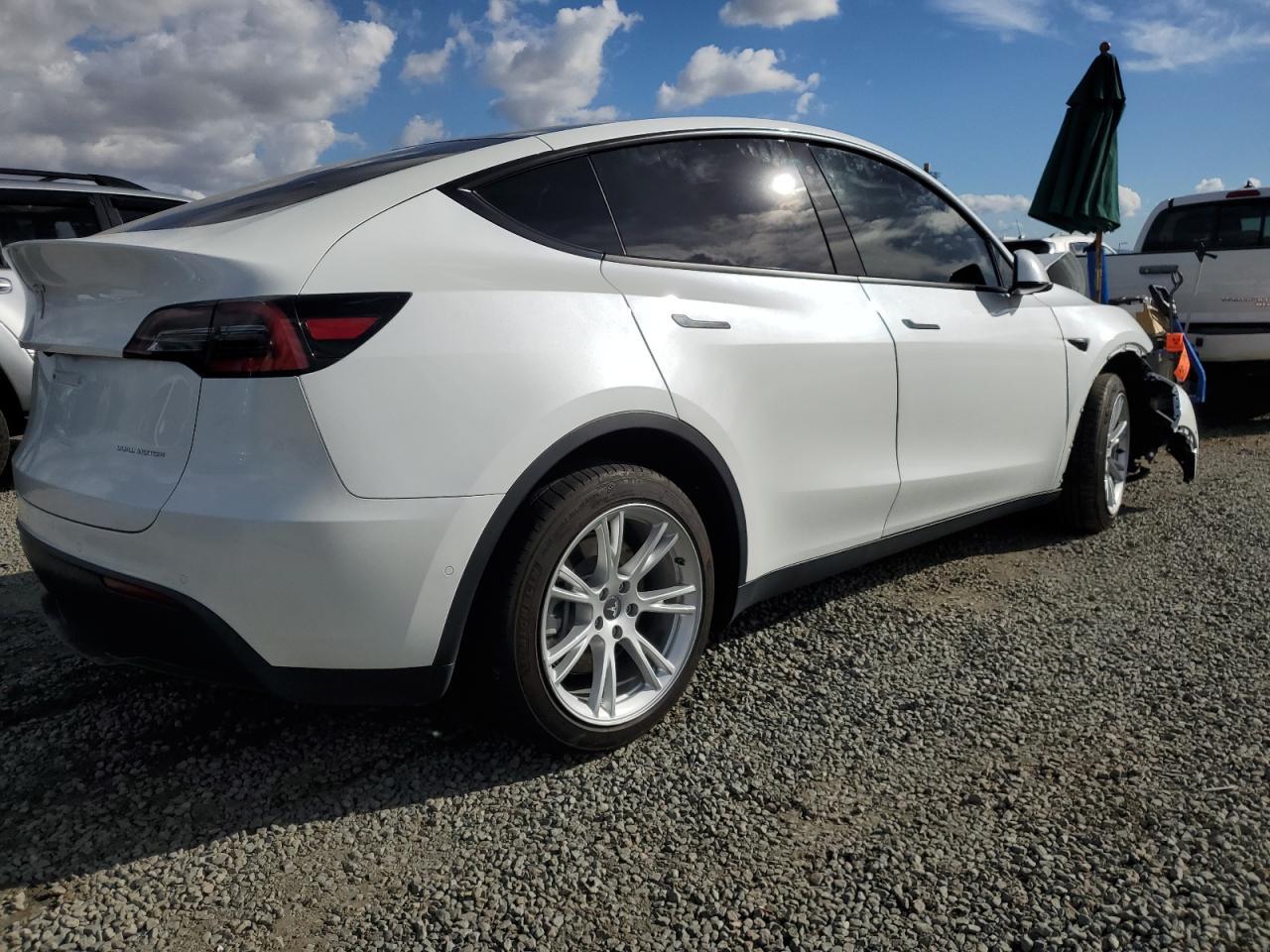 2020 TESLA MODEL Y