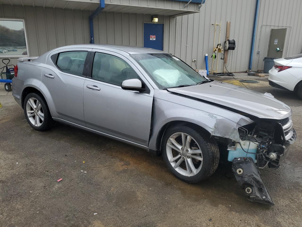 2014 DODGE Avenger