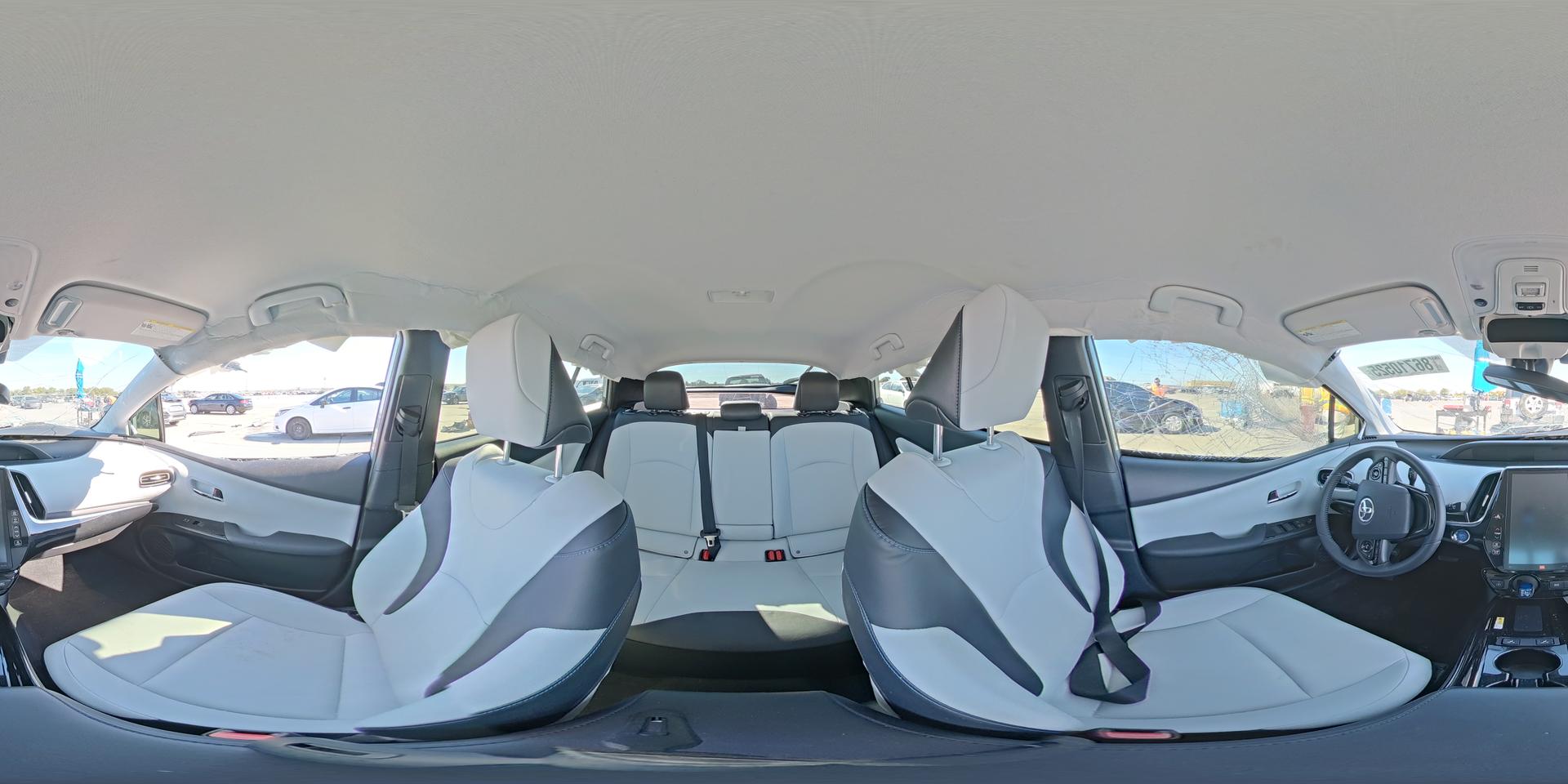 2019 TOYOTA PRIUS