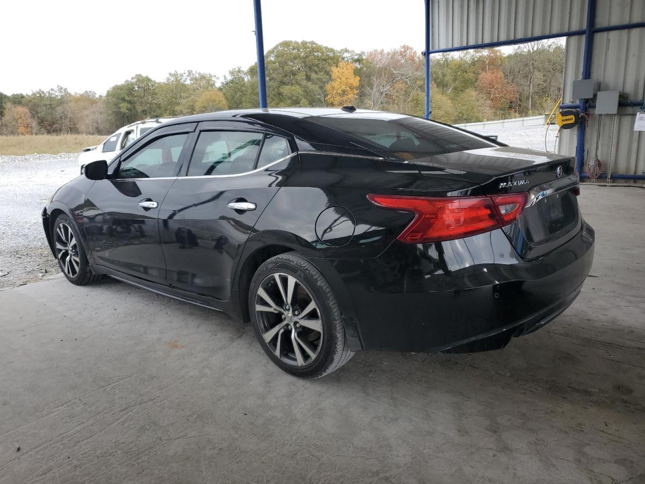 2017 NISSAN Maxima