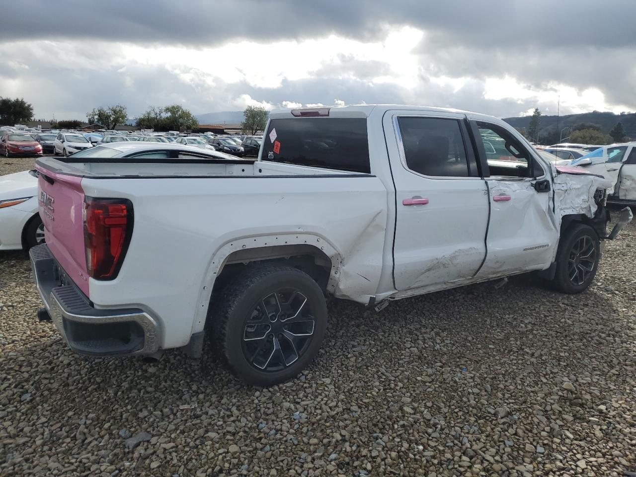2023 GMC Sierra