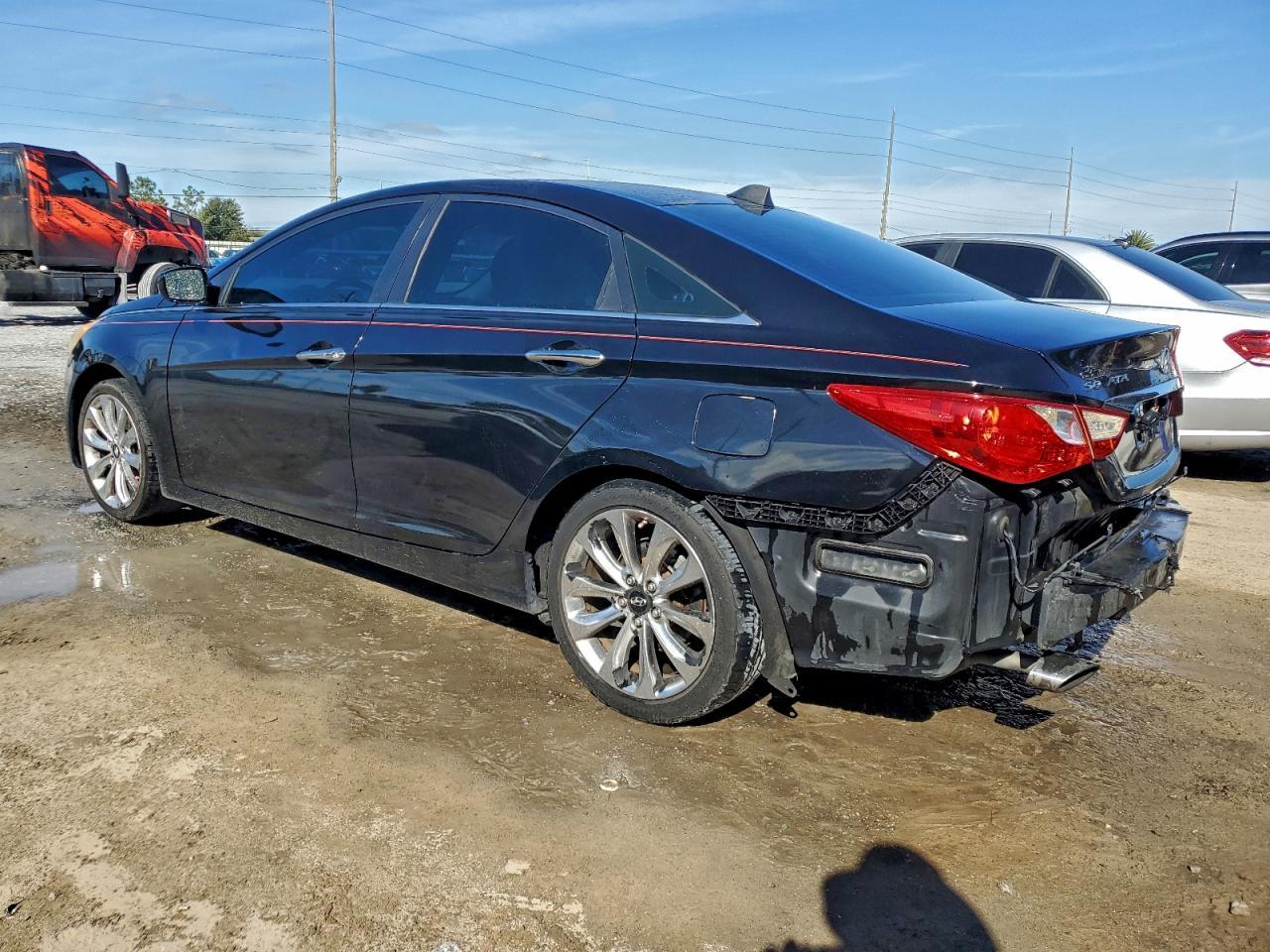 2011 HYUNDAI SONATA