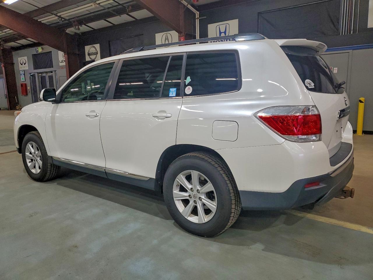 2013 TOYOTA HIGHLANDER
