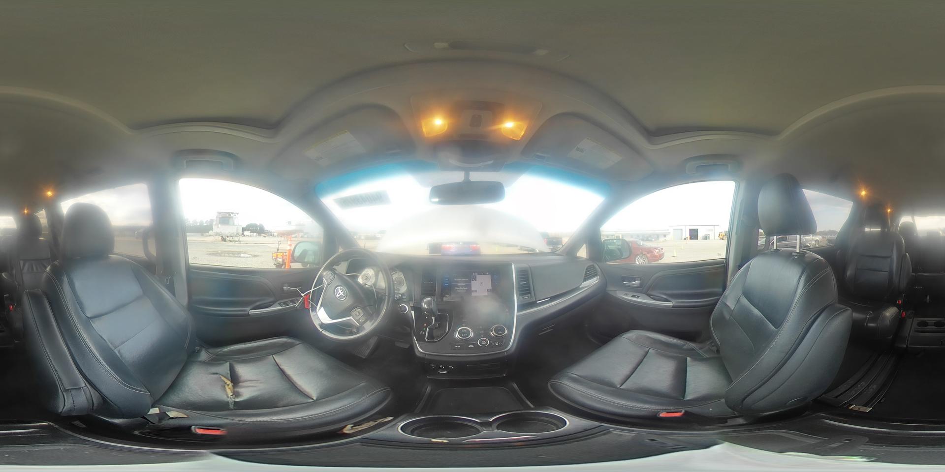 2015 TOYOTA SIENNA