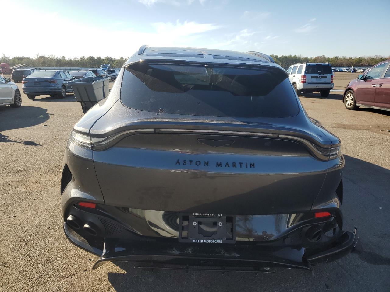 2023 Aston Martin DBX707
