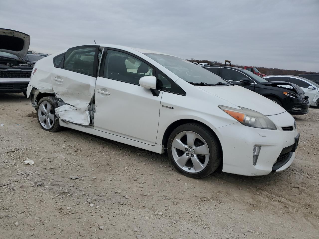 2013 TOYOTA PRIUS