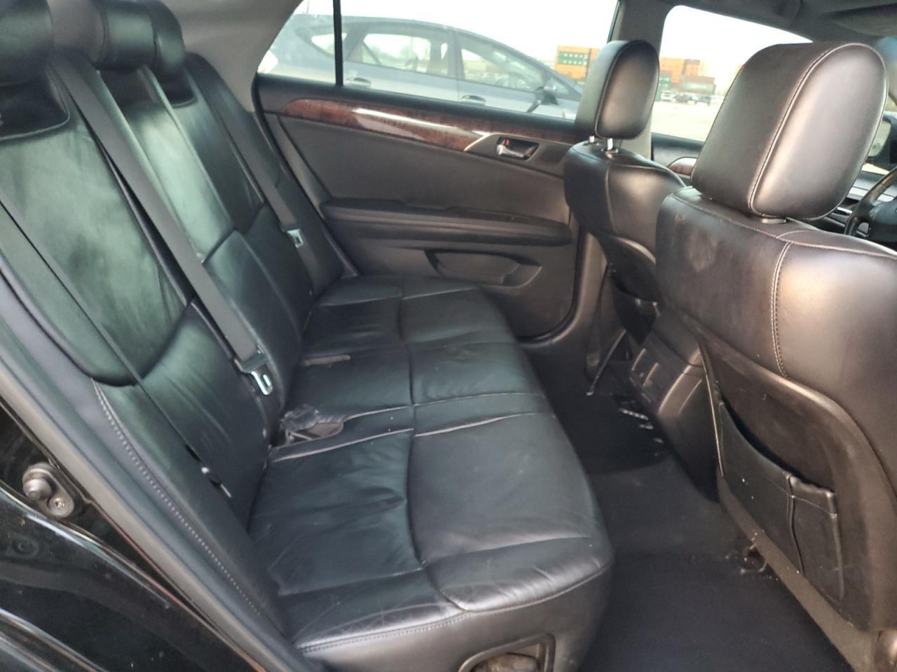 2011 TOYOTA Avalon