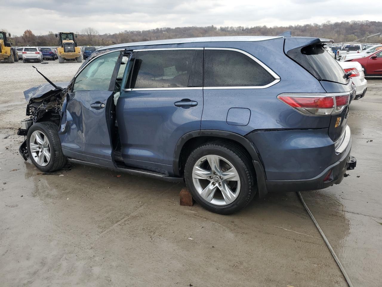 2016 TOYOTA HIGHLANDER