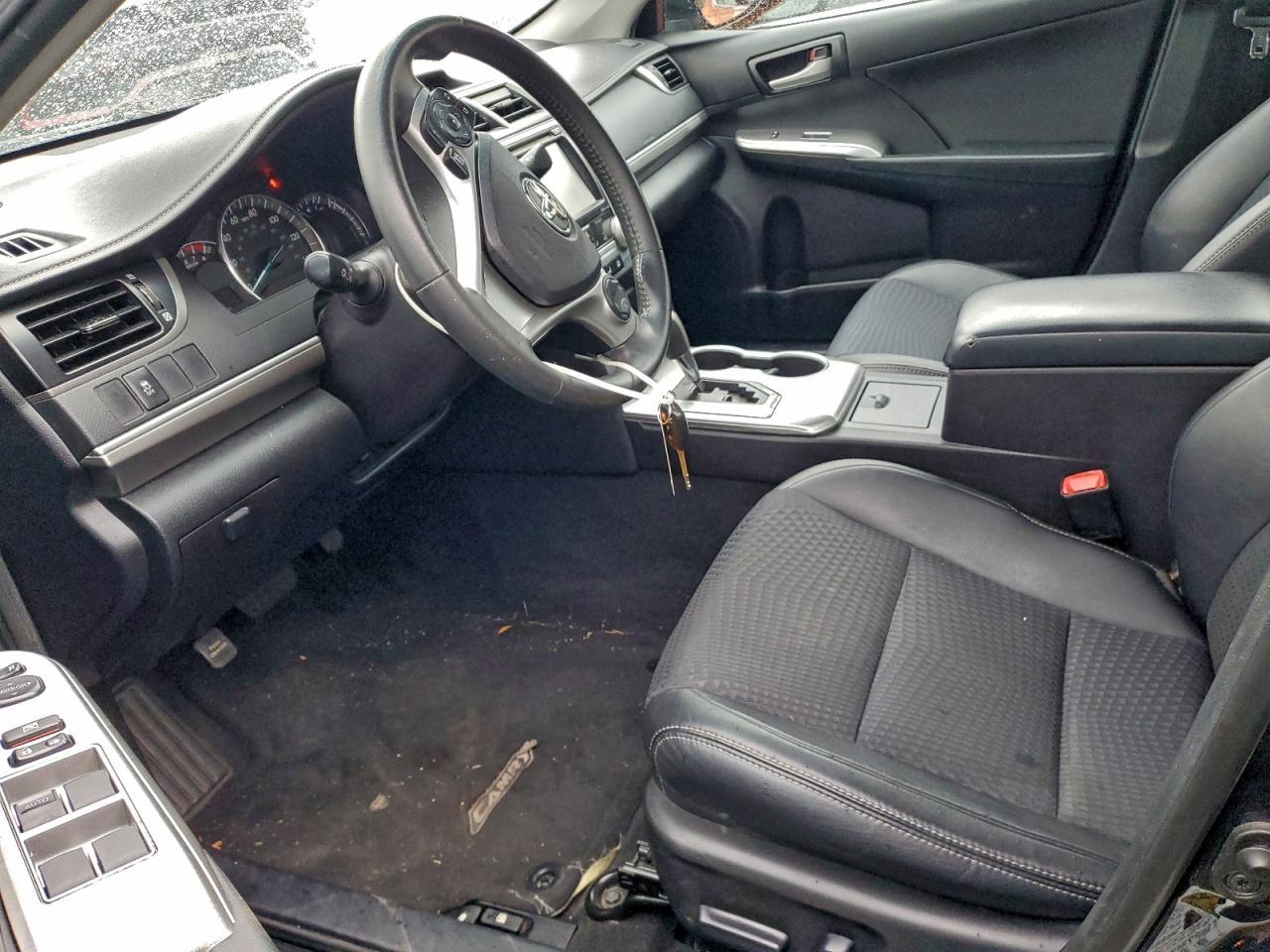 2014 TOYOTA CAMRY