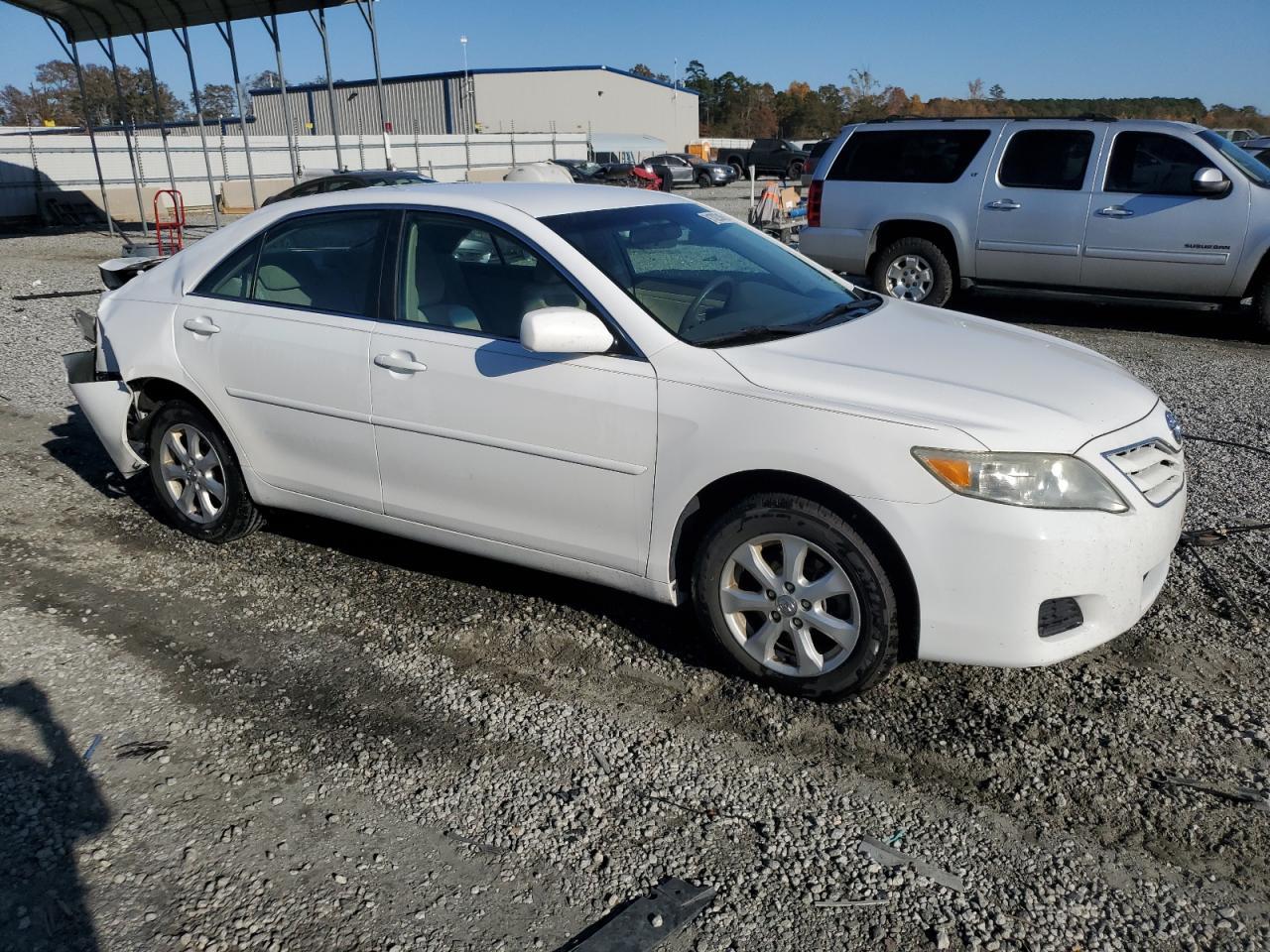 2011 TOYOTA CAMRY