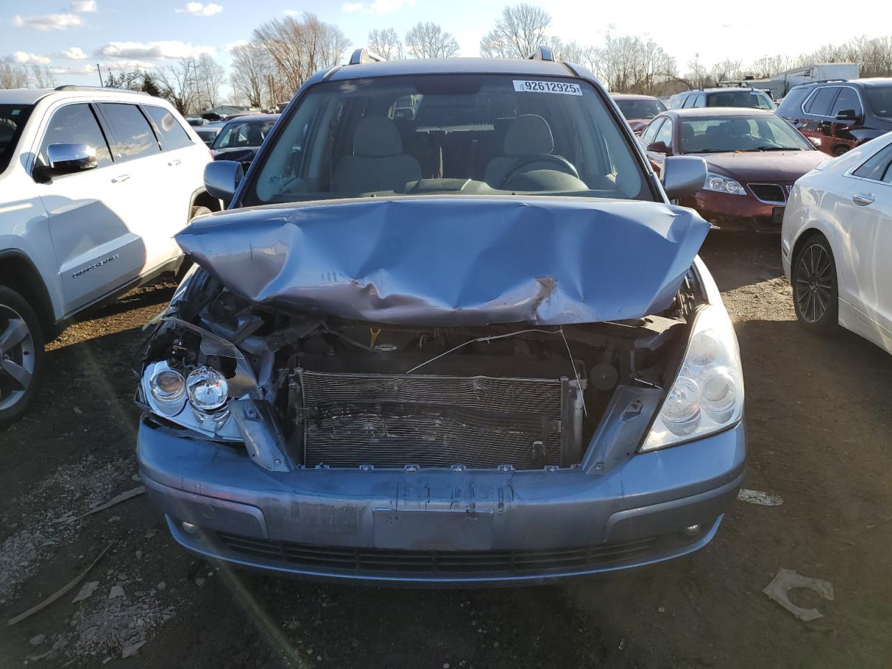 2007 HYUNDAI Entourage