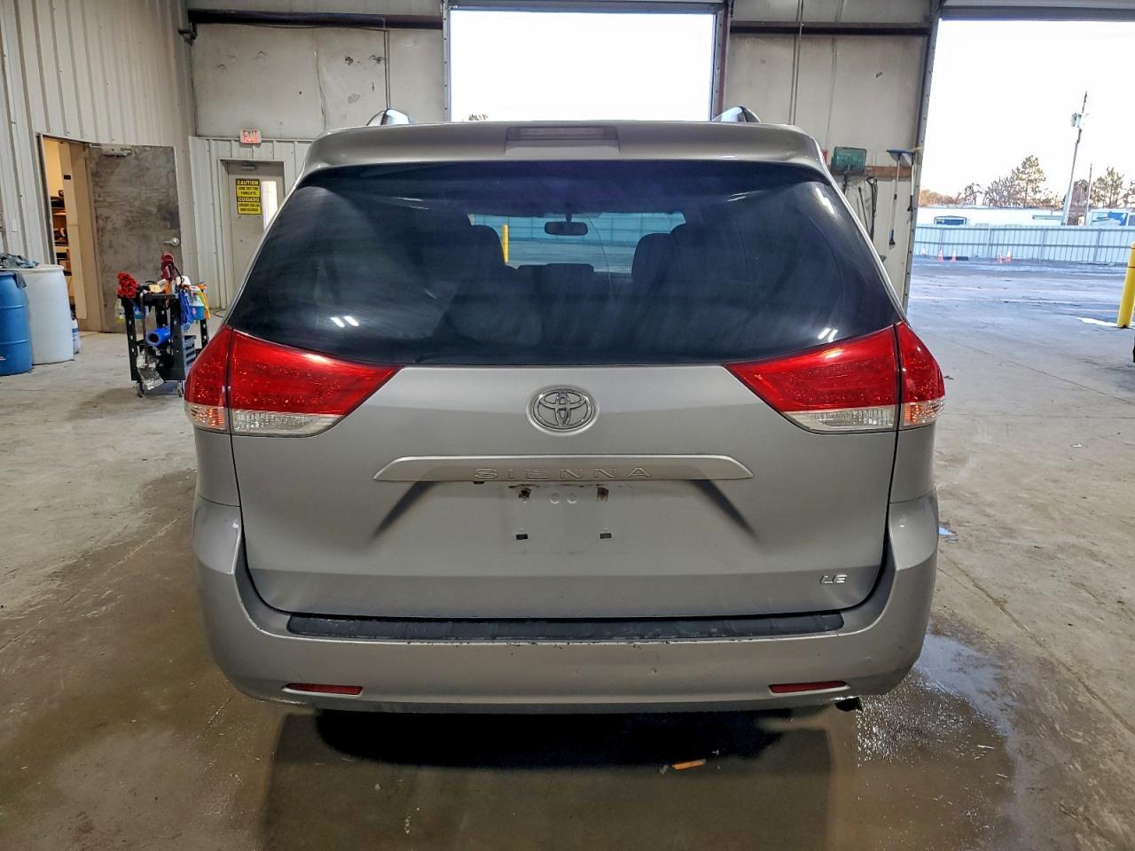 2014 TOYOTA SIENNA