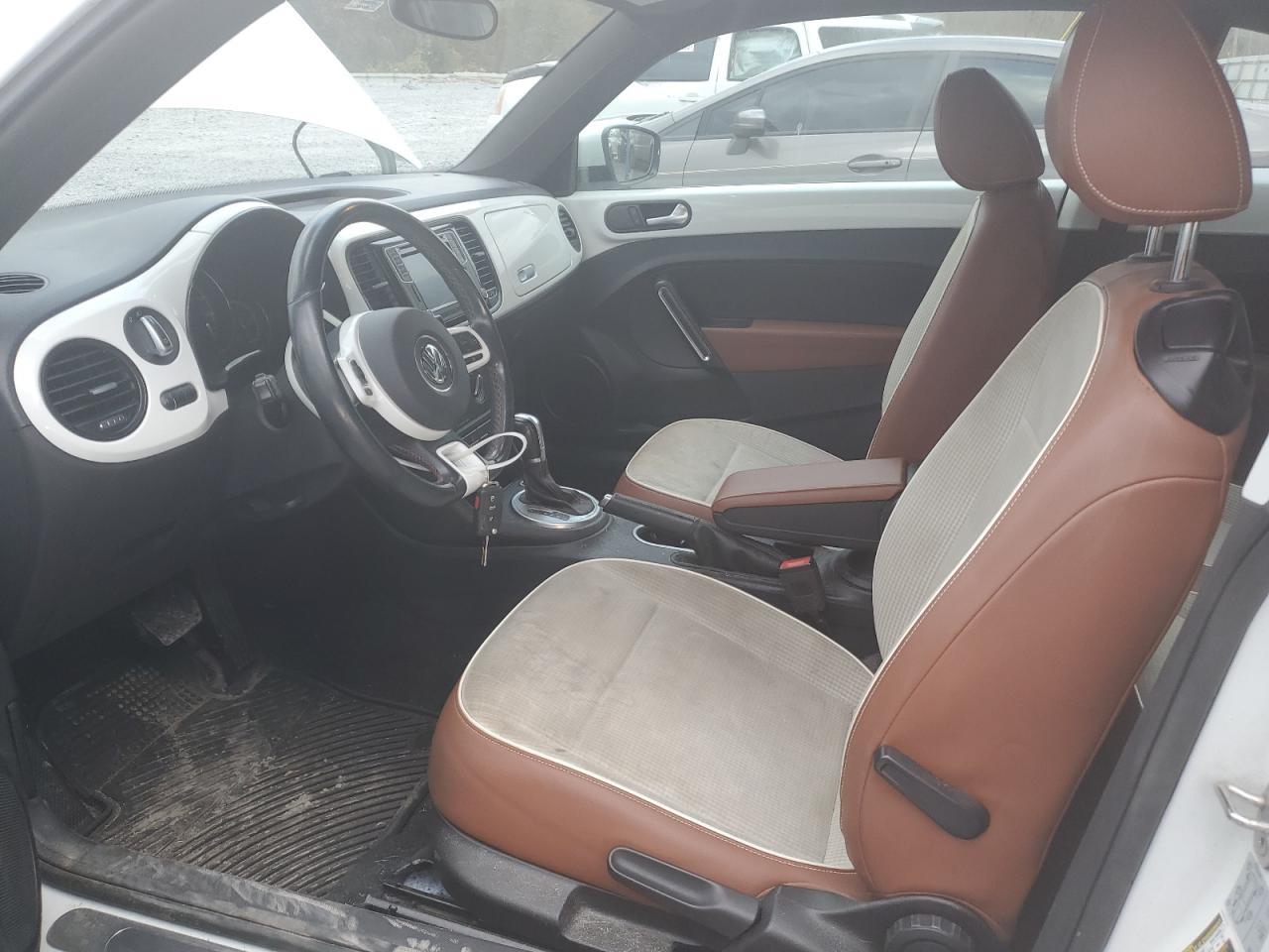 2017 VOLKSWAGEN Beetle