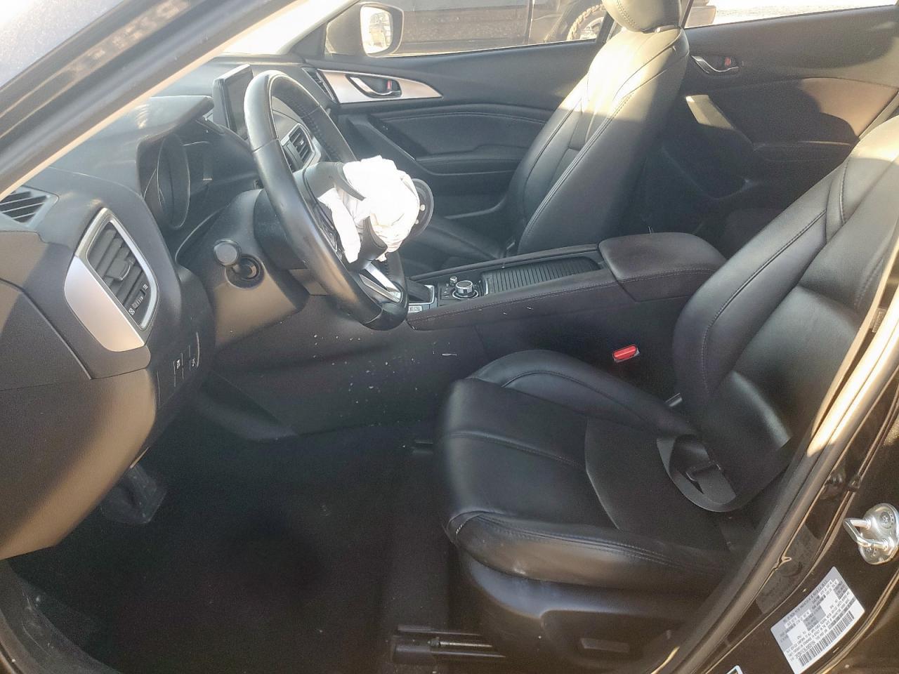 2018 MAZDA 3