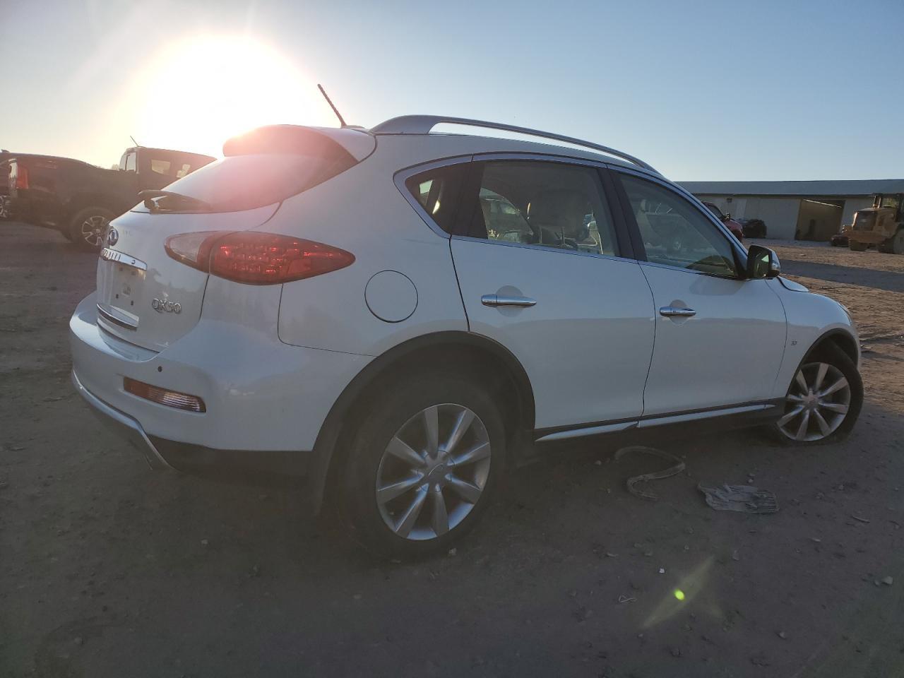 2017 INFINITI QX50